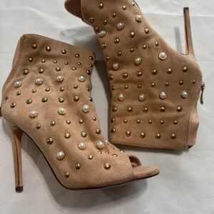 Elegant Tan Heeled Boots with Gold Studs